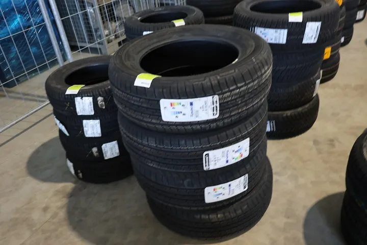 Continental 4 x 4 Contact Sommerreifen Set Größe: 235/60 R 17